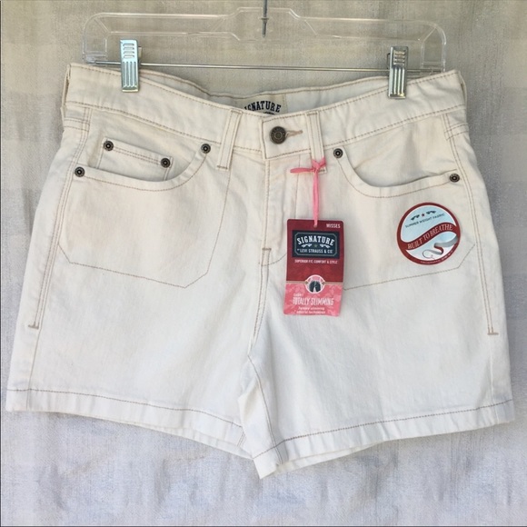 Levi's Pants - Levi Strauss Signature cream slimming short sz 6